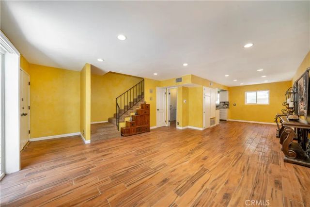 14947 Dickens Street 3, Sherman Oaks, CA 91403
