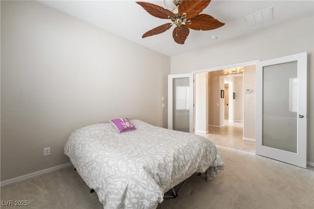 8236 Imperial Lakes Street, Las Vegas, NV 89131