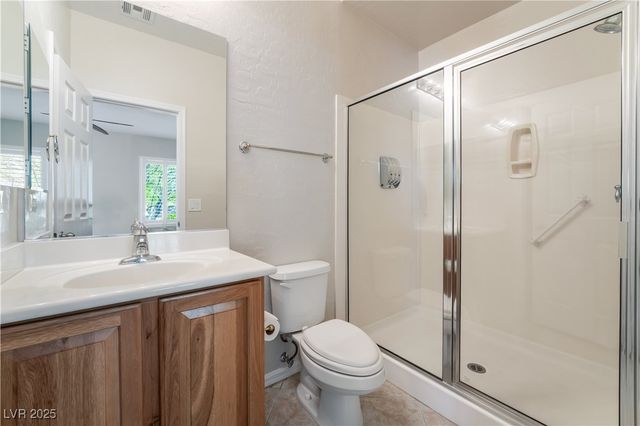 8236 Imperial Lakes Street, Las Vegas, NV 89131