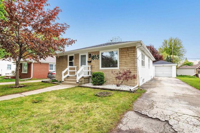 1875 SMITH STREET, Green Bay, WI 54302