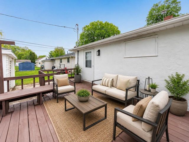 1875 SMITH STREET, Green Bay, WI 54302