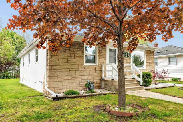 1875 SMITH STREET, Green Bay, WI 54302