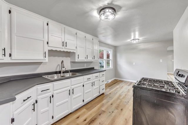 1875 SMITH STREET, Green Bay, WI 54302