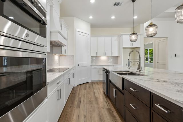 3710 Castle Drive, Rowlett, TX 75089