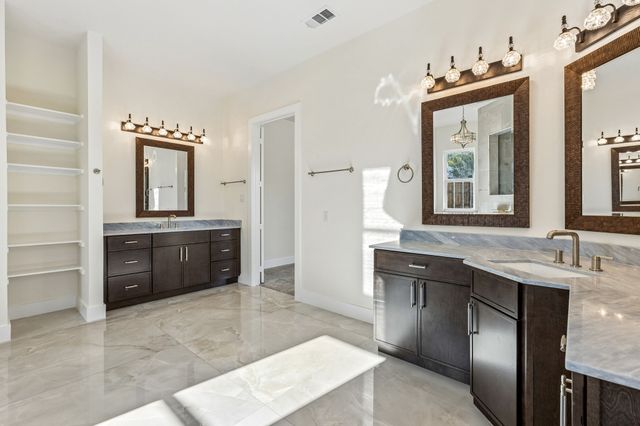 3710 Castle Drive, Rowlett, TX 75089