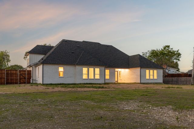 3710 Castle Drive, Rowlett, TX 75089