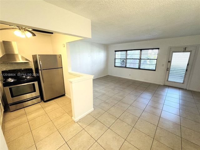 138 Fanshaw D D, Boca Raton, FL 33434