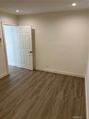 12658 Oxnard Street, North Hollywood, CA 91606