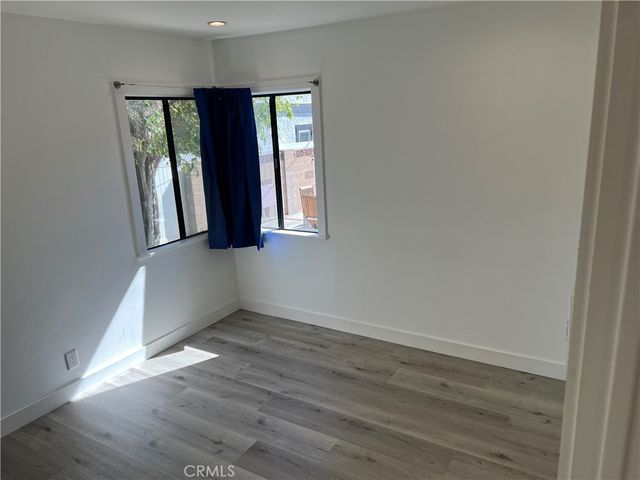 12658 Oxnard Street, North Hollywood, CA 91606