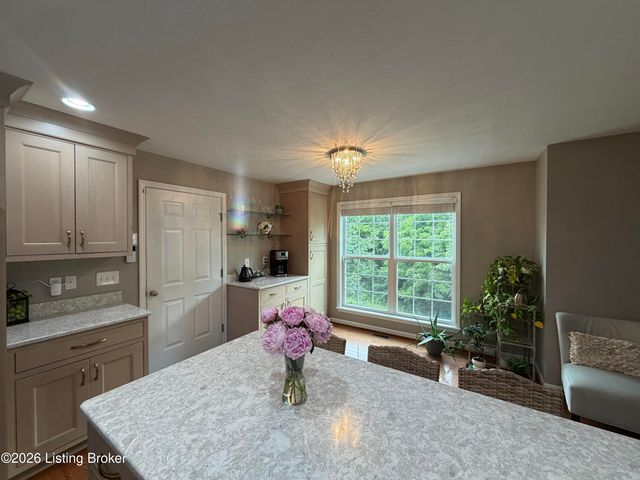 242 Riley Way, Elizabethtown, KY 42701