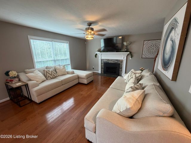 242 Riley Way, Elizabethtown, KY 42701