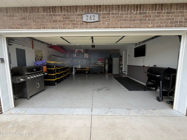 242 Riley Way, Elizabethtown, KY 42701