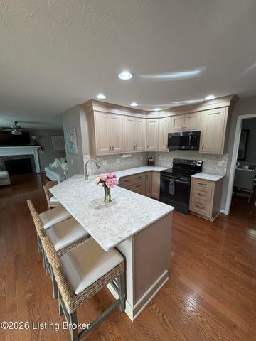 242 Riley Way, Elizabethtown, KY 42701
