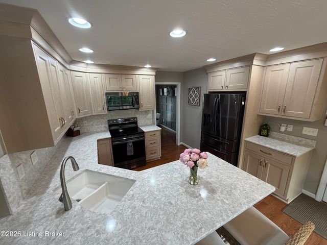 242 Riley Way, Elizabethtown, KY 42701