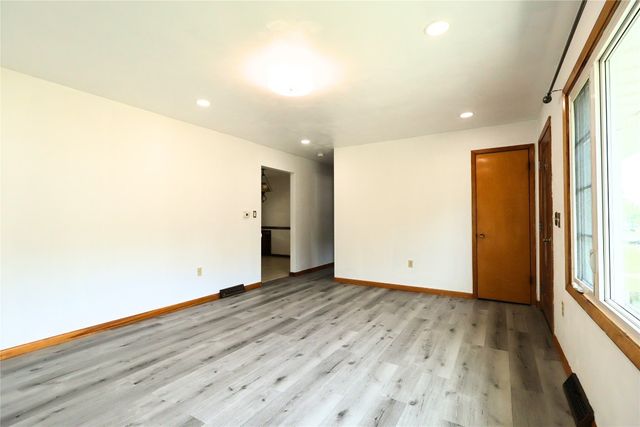 4002 HARVARD Road, Erie, PA 16509