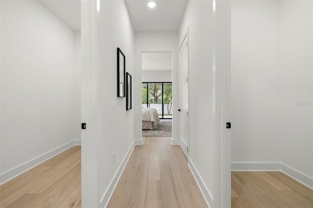 3020 W HELEN AVENUE, Tampa, FL 33611