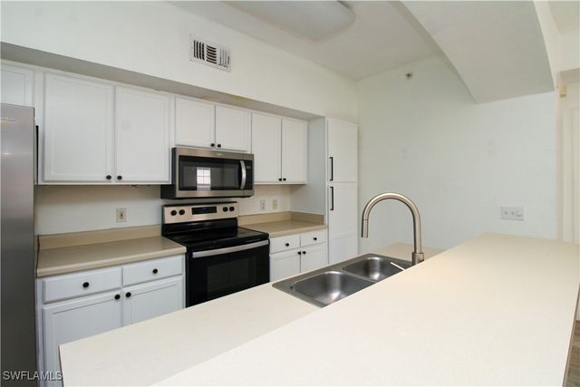 7960 Preserve CIR 621, Naples, FL 34119