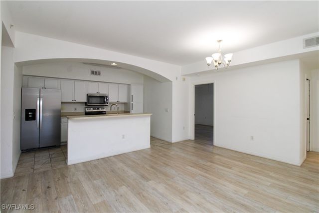 7960 Preserve CIR 621, Naples, FL 34119