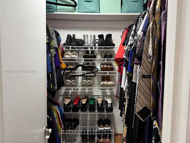 575 W 69th St 205, Hialeah, FL 33014