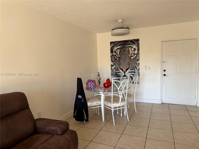 575 W 69th St 205, Hialeah, FL 33014