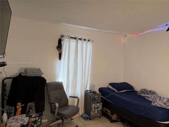 575 W 69th St 205, Hialeah, FL 33014