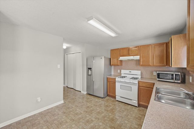 3211 Barkers Crossing Avenue, Houston, TX 77084