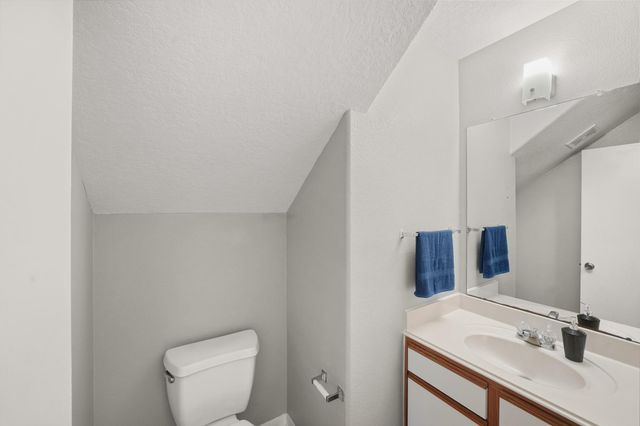 3211 Barkers Crossing Avenue, Houston, TX 77084