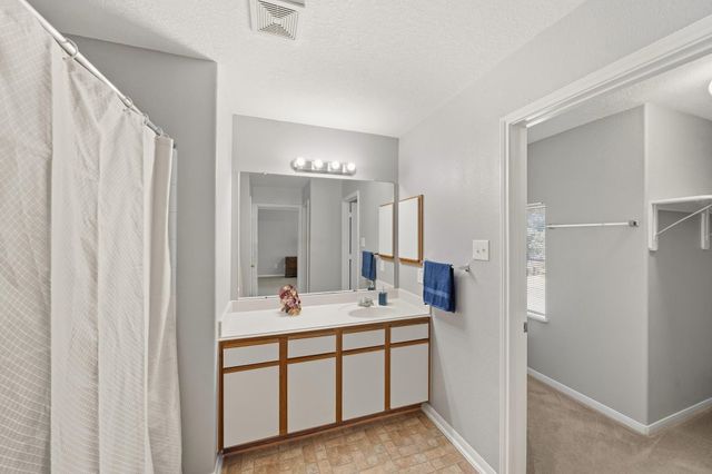 3211 Barkers Crossing Avenue, Houston, TX 77084