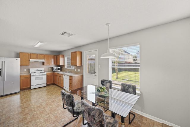 3211 Barkers Crossing Avenue, Houston, TX 77084