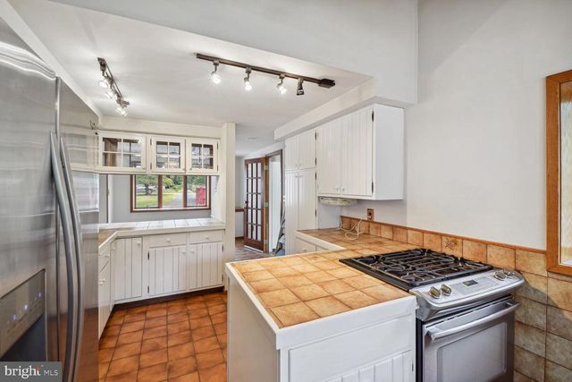 238 VARSITY AVE, Princeton, NJ 08540