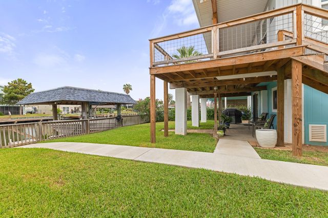 66 Tarpon Street, Bayou Vista, TX 77563