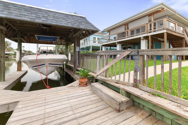 66 Tarpon Street, Bayou Vista, TX 77563