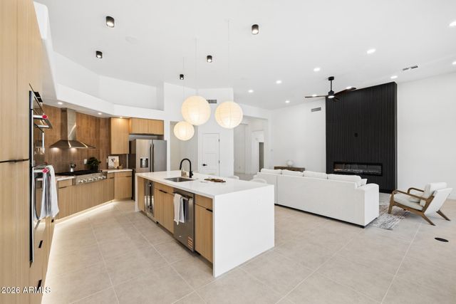 15001 S 5TH Avenue, Phoenix, AZ 85045
