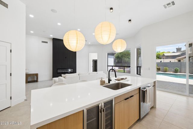 15001 S 5TH Avenue, Phoenix, AZ 85045