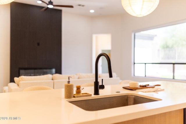 15001 S 5TH Avenue, Phoenix, AZ 85045