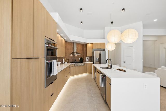 15001 S 5TH Avenue, Phoenix, AZ 85045