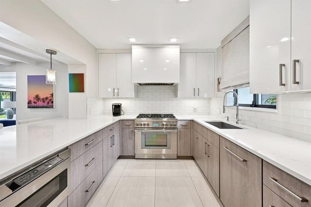 240 30th Street, West Palm Beach, FL 33407
