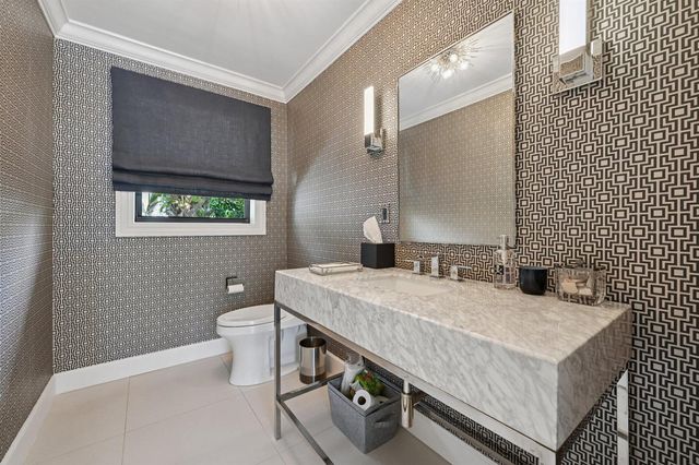 240 30th Street, West Palm Beach, FL 33407