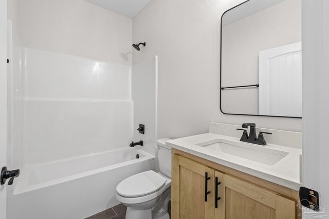 7399 Forestwood Dr, Milton, FL 32570