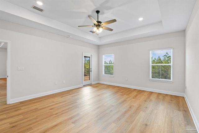 7399 Forestwood Dr, Milton, FL 32570