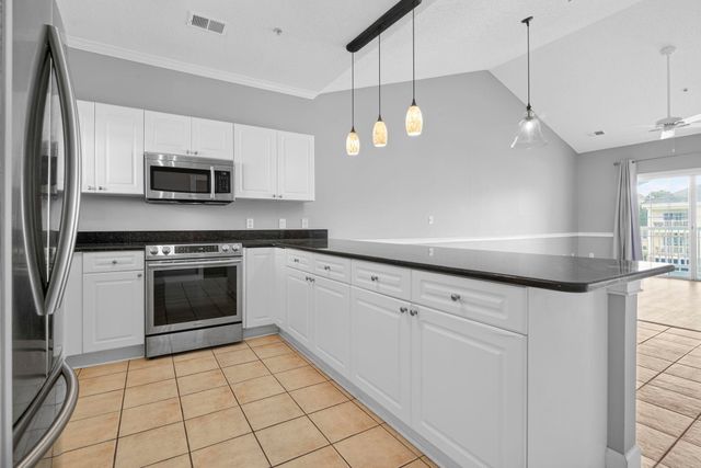 4860 Carnation Cir Apt 302, Myrtle Beach, SC 29577