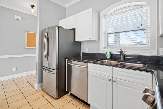 4860 Carnation Cir Apt 302, Myrtle Beach, SC 29577