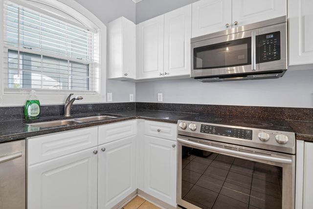 4860 Carnation Cir Apt 302, Myrtle Beach, SC 29577