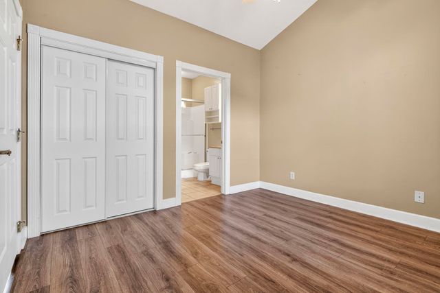 4860 Carnation Cir Apt 302, Myrtle Beach, SC 29577