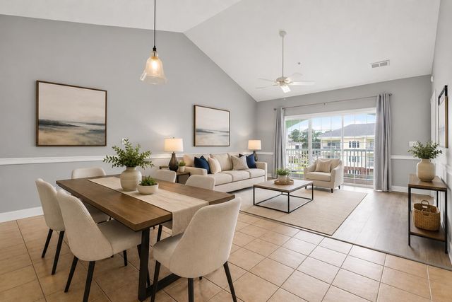 4860 Carnation Cir Apt 302, Myrtle Beach, SC 29577