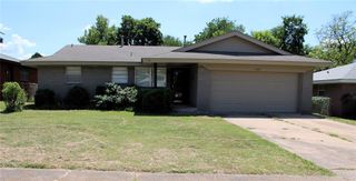 504 NE 18th Street, Moore, OK 73160