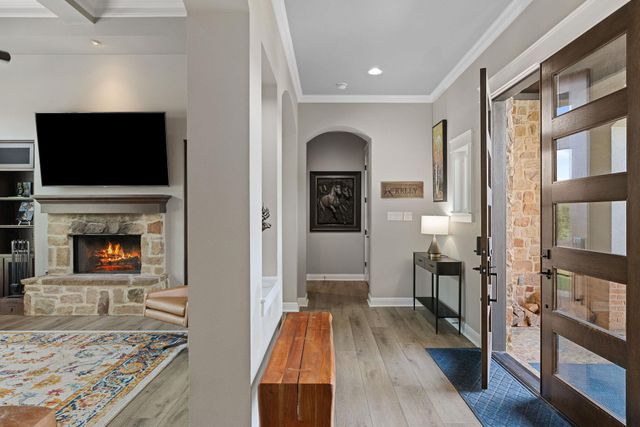 279 Rugged Earth DR, Austin, TX 78737