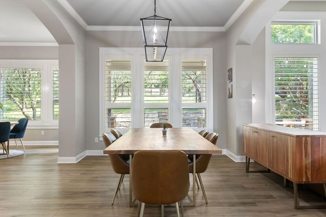 279 Rugged Earth DR, Austin, TX 78737