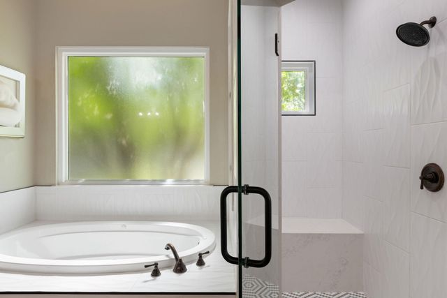 279 Rugged Earth DR, Austin, TX 78737