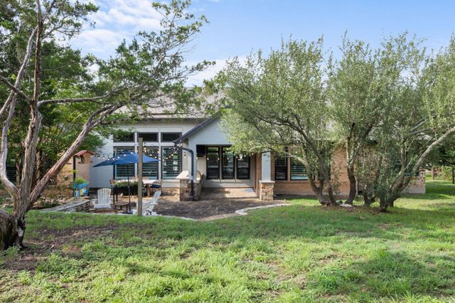 279 Rugged Earth DR, Austin, TX 78737